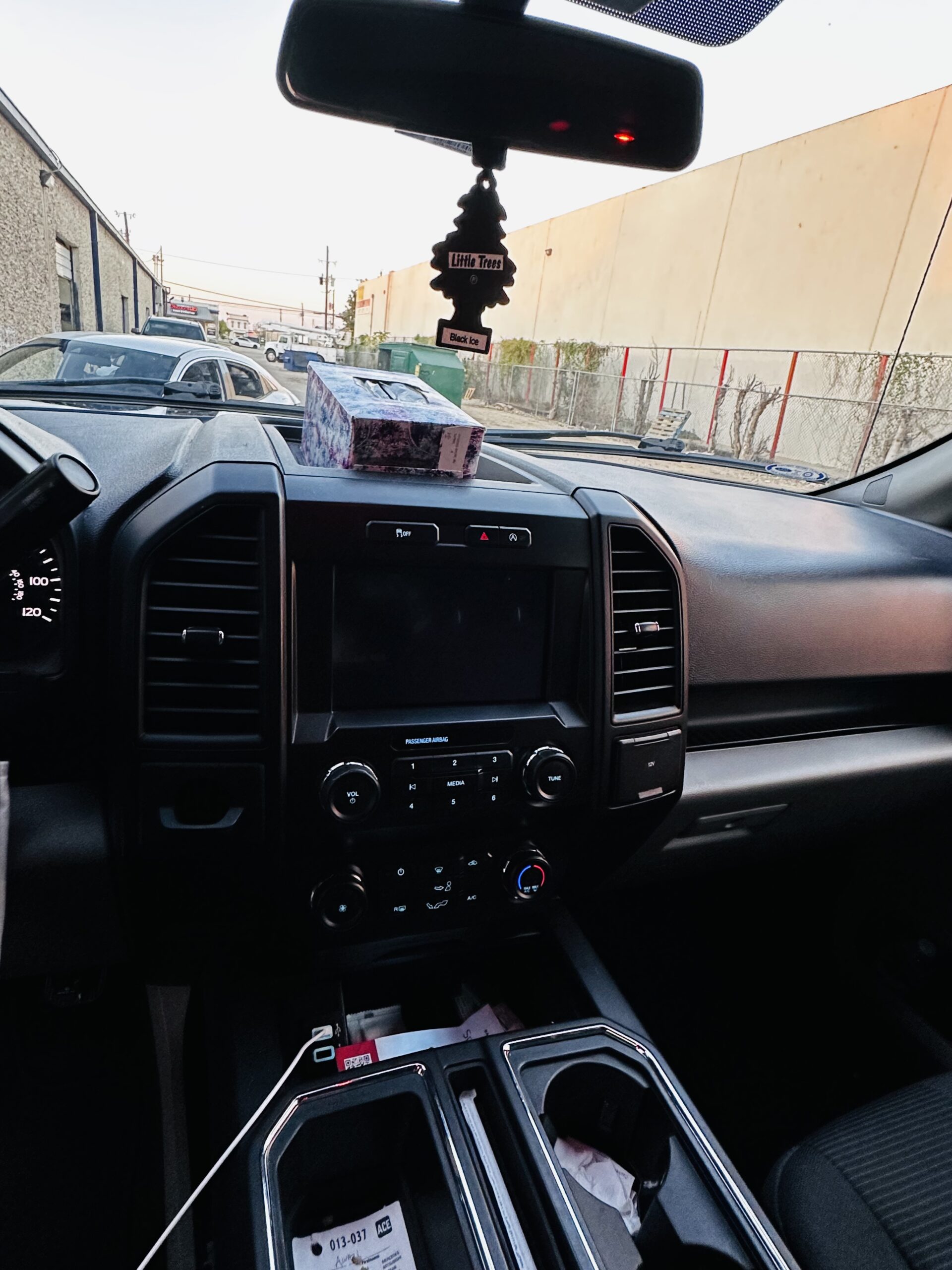 2019 Ford F-150 XL - Photo 8