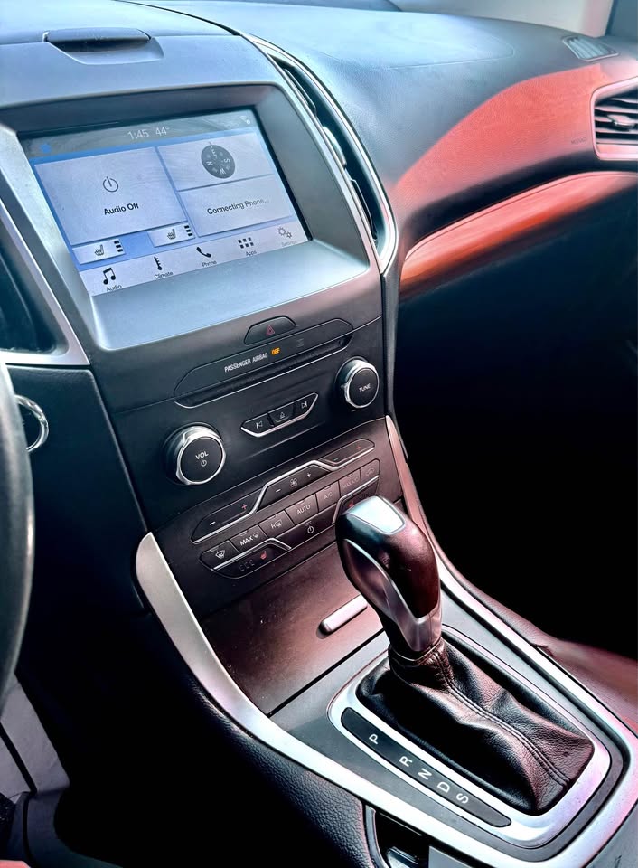 2018 Ford Edge SEL - Photo 10
